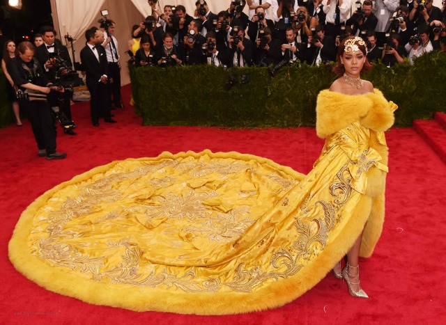 STUNNING: Rihanna Selected as Covergirl for Vogue's Special Met Gala ...